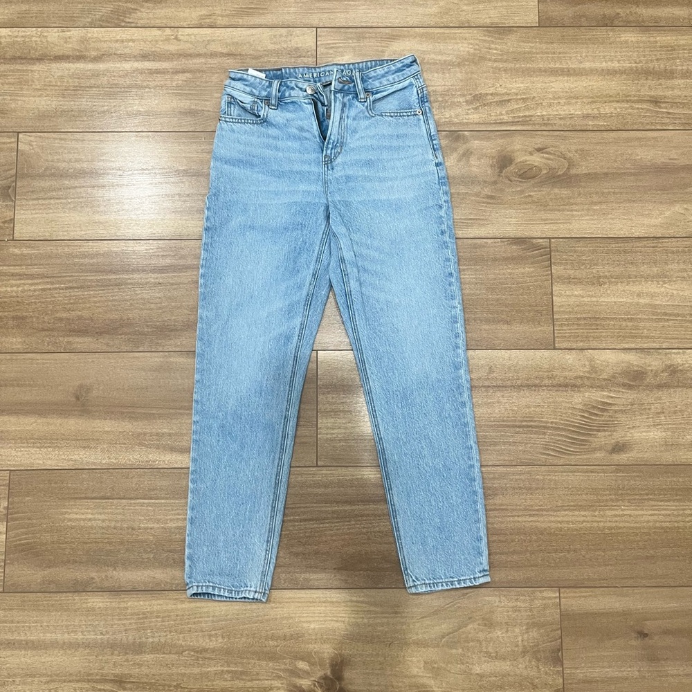 American Eagle Mom Jeans